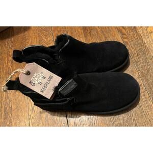 NWT Sheepskin Superlamb Ongi boot 9AA
